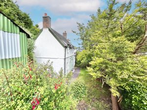 Photo 16- click for photo gallery